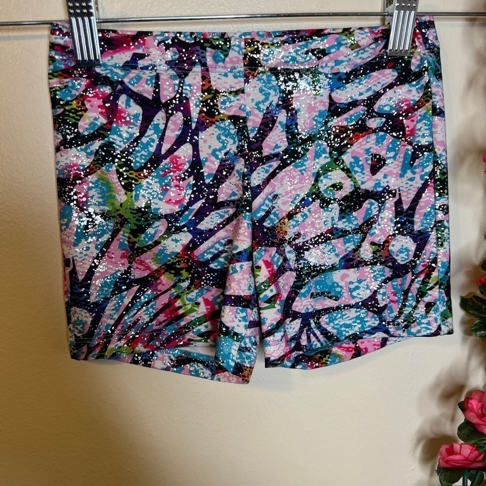 Danskin Girl Stretch Athletic Bermuda Shorts 6/6x Casual Comfort Walking School - Picture 2 of 5